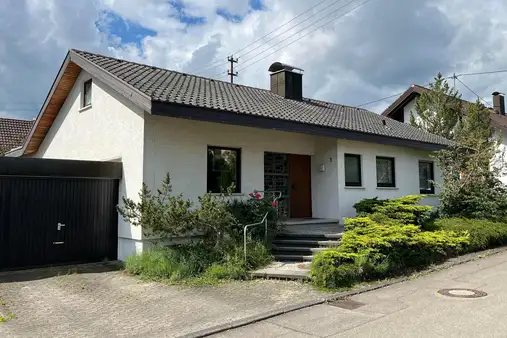 RESERVIERT! Ruhig gelegenes Einfamilienhaus mit Garage in Wurmlingen