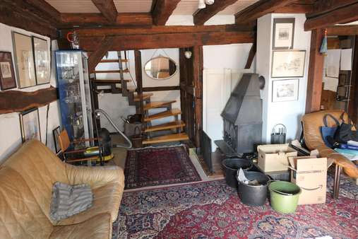 Wohnzimmer DG 1 / Aufgang DG 2 - Maisonette-Wohnung in 78567 Fridingen mit 120m² kaufen