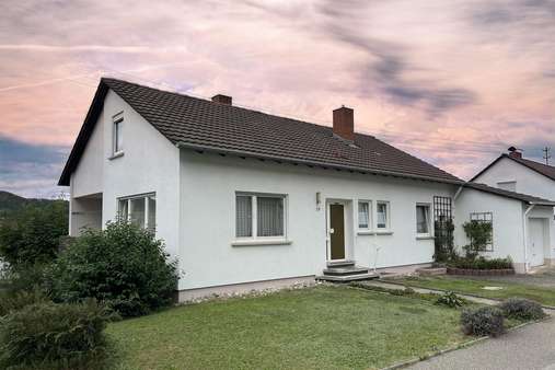 Außenansicht - Einfamilienhaus in 78532 Tuttlingen mit 139m² kaufen