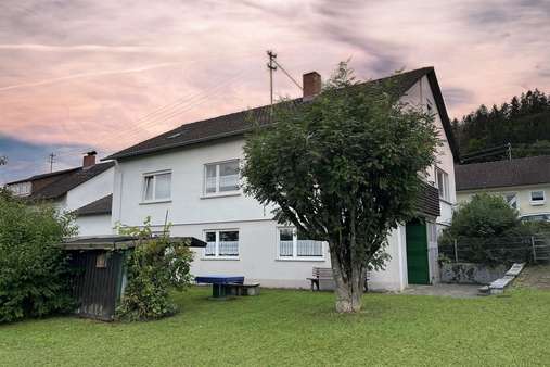 Ansicht vom Garten - Einfamilienhaus in 78532 Tuttlingen mit 139m² kaufen