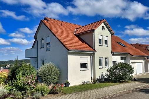 Außenansicht - Dachgeschosswohnung in 78588 Denkingen mit 70m² kaufen