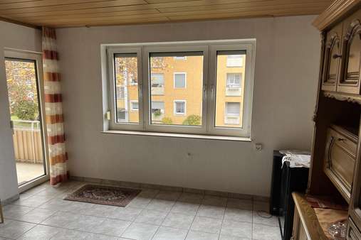 Wohnzimmer - Etagenwohnung in 78532 Tuttlingen mit 65m² kaufen