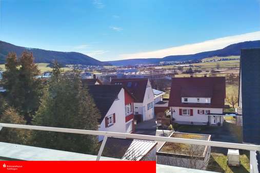 Blick vom Balkon - Maisonette-Wohnung in 78589 Dürbheim mit 102m² kaufen