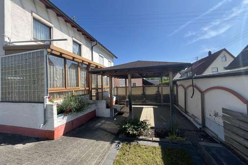 Terrasse Terrasse - Doppelhaushälfte in 78570 Mühlheim mit 140m² kaufen