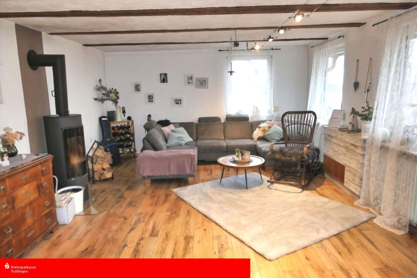 1. OG: Wohnzimmer - Zweifamilienhaus in 78588 Denkingen mit 262m² kaufen