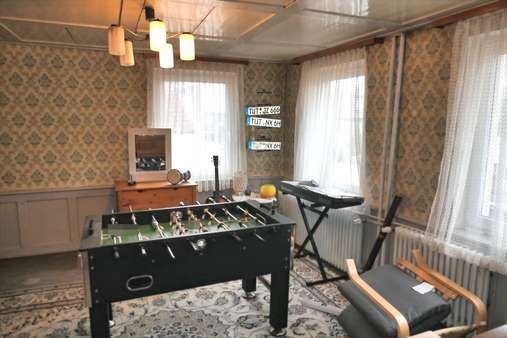 EG: Wohnzimmer - Zweifamilienhaus in 78588 Denkingen mit 262m² kaufen