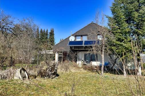 Seitliche Ansicht - Einfamilienhaus in 78573 Wurmlingen mit 142m² kaufen