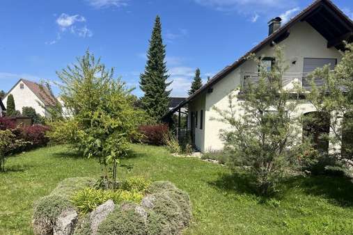 Ansicht vom Garten Ansicht vom Garten - Einfamilienhaus in 78579 Neuhausen mit 178m² kaufen
