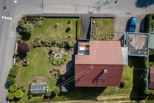 Blick von oben aufs Grundsstück Blick von oben aufs Grundsstück - Einfamilienhaus in 78559 Gosheim mit 182m² kaufen