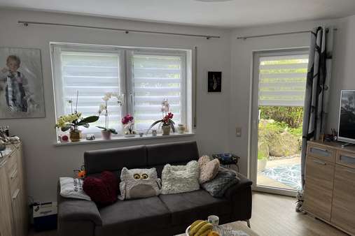 Wohnen mit Ausgang zur Terrasse UG - Mehrfamilienhaus in 78576 Emmingen-Liptingen mit 467m² kaufen