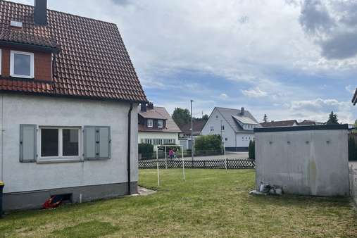 Garten Garten - Zweifamilienhaus in 78647 Trossingen mit 105m² kaufen