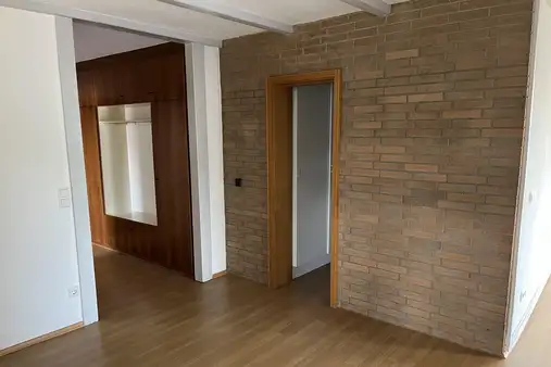 Renovierte 4-Zimmer-Penthouse-Wohnung mit TG-Stellplatz in Tuttlingen
