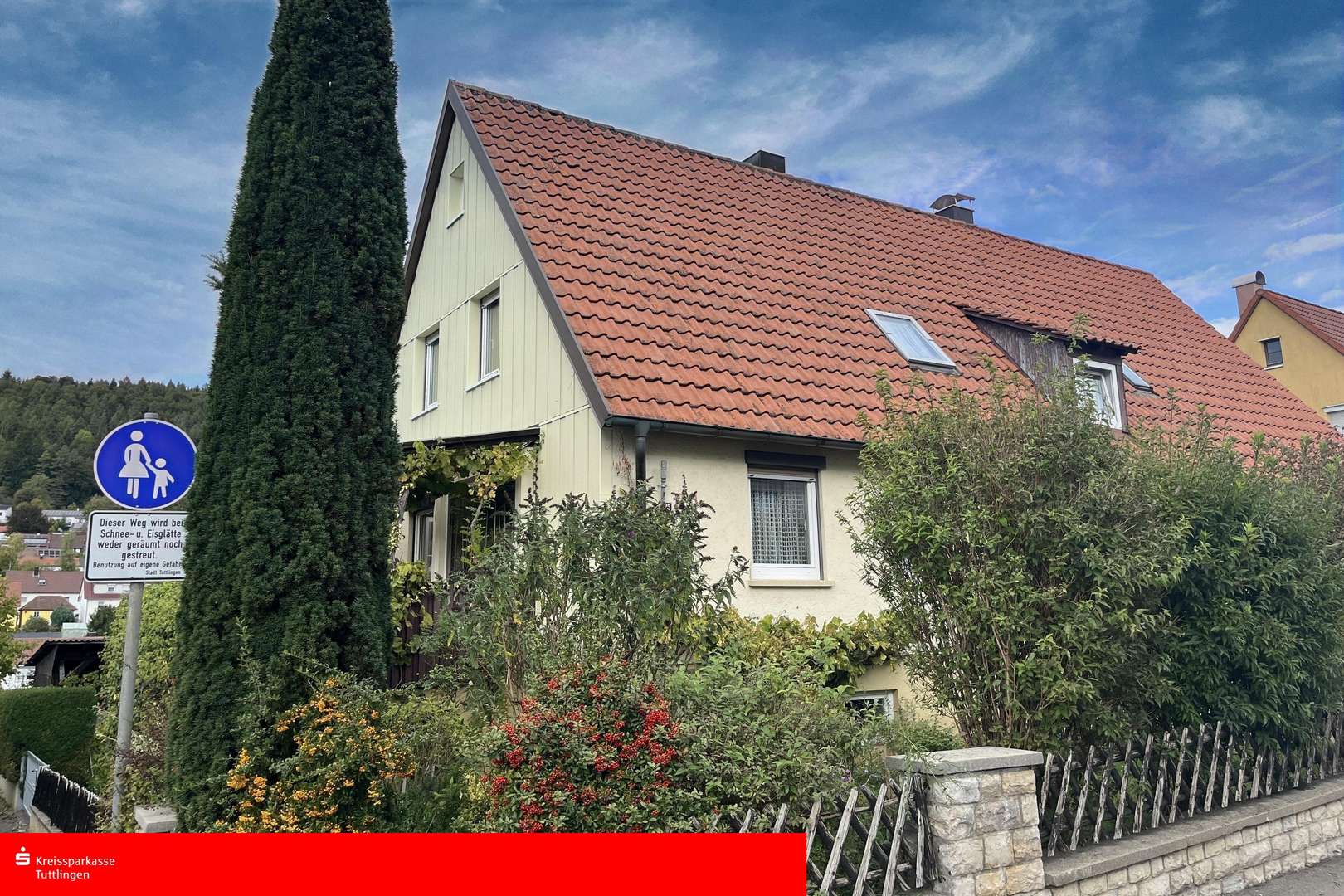 Außenansicht Außenansicht - Doppelhaushälfte in 78532 Tuttlingen mit 100m² kaufen
