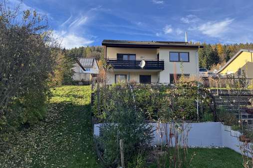 Blick aus dem Garten Blick aus dem Garten - Einfamilienhaus in 78532 Tuttlingen mit 140m² kaufen