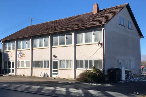 Vorderansicht - Mehrfamilienhaus in 78586 Deilingen mit 118m² kaufen