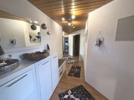 Flurbereich - Maisonette-Wohnung in 88512 Mengen mit 95m² kaufen