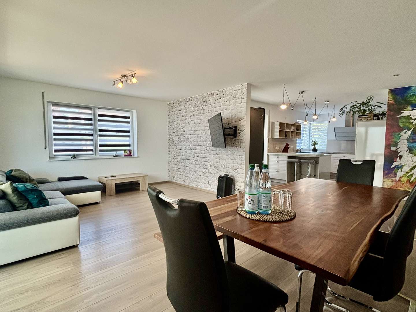 Offenes Wohnen & Essen - Erdgeschosswohnung in 88356 Ostrach mit 118m² kaufen