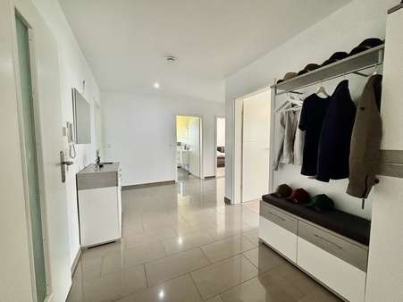Schöne Wohndiele - Erdgeschosswohnung in 88356 Ostrach mit 118m² kaufen