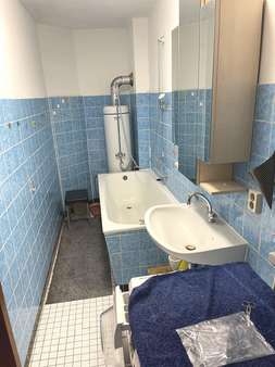 Badezimmer Badezimmer - Bauernhaus in 72501 Gammertingen mit 128m² kaufen