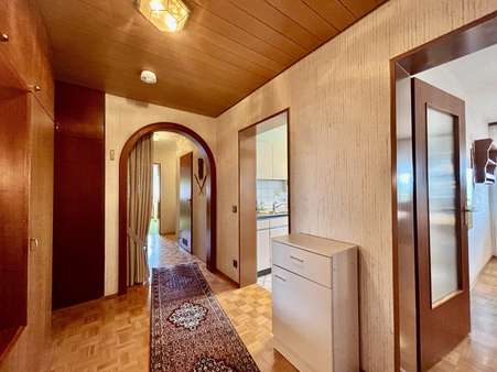 Eingangsbereich mit Blick in Wohnung Eingangsbereich mit Blick in Wohnung - Etagenwohnung in 72501 Gammertingen mit 111m² kaufen