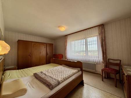 Schlafzimmer Schlafzimmer - Etagenwohnung in 72501 Gammertingen mit 111m² kaufen