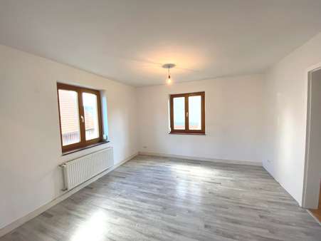 Wohnzimmer - Einfamilienhaus in 72488 Sigmaringen mit 145m² kaufen