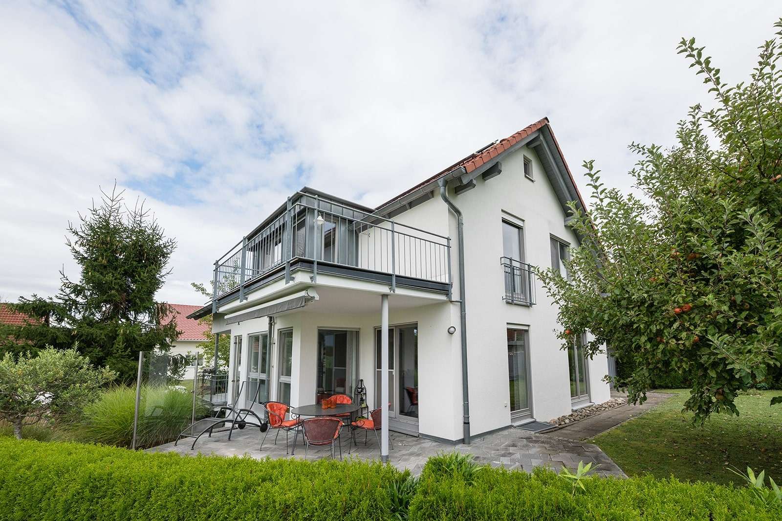 Traumhaftes Einfamilienhaus - Einfamilienhaus in 72505 Krauchenwies mit 192m² kaufen