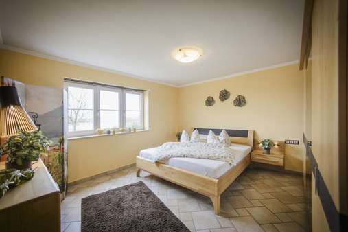 Ruhiges & erholsames Schlafen - Zweifamilienhaus in 88512 Mengen mit 195m² kaufen