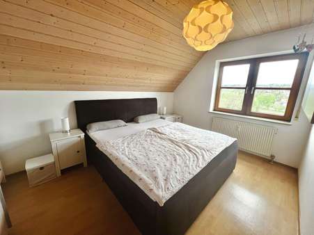 Schlafzimmer - Etagenwohnung in 72511 Bingen mit 69m² kaufen