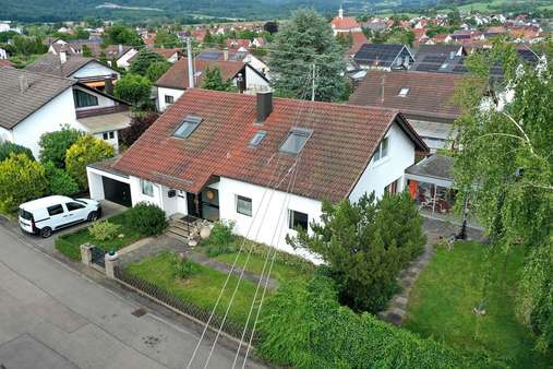 Außenansicht Außenansicht - Einfamilienhaus in 72379 Hechingen mit 142m² kaufen