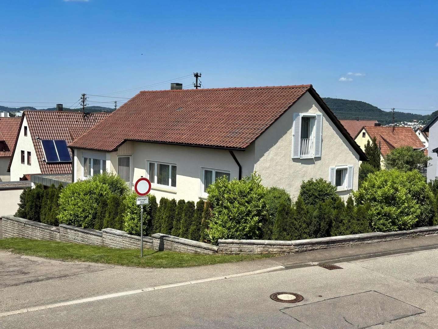 Außenansicht Außenansicht - Einfamilienhaus in 72461 Albstadt mit 115m² kaufen