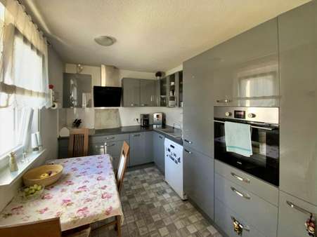 Küche mit Essplatz - Doppelhaushälfte in 72336 Balingen mit 70m² kaufen