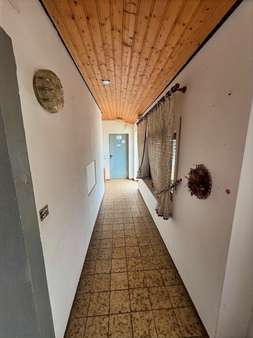 Flur EG - Doppelhaushälfte in 72469 Meßstetten mit 90m² kaufen