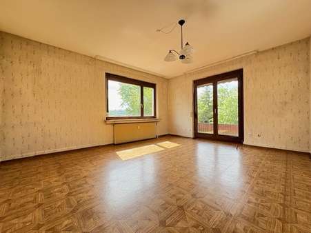 Wohnzimmer - Etagenwohnung in 72336 Balingen mit 92m² kaufen