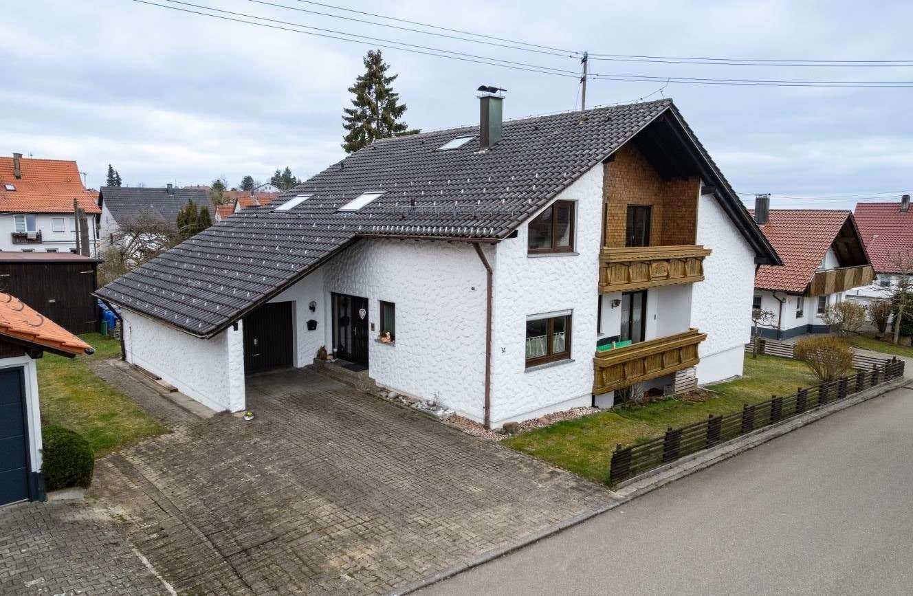 Einfamilienhaus in 72469 Meßstetten mit 251m² kaufen