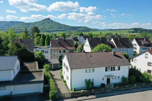 Zweifamilienhaus in 72379 Hechingen mit 240m² kaufen