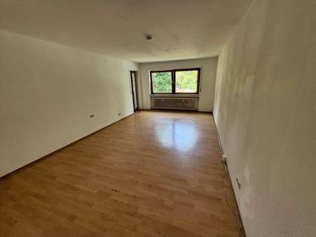 Wohnzimmer Wohnzimmer - Etagenwohnung in 72461 Albstadt mit 91m² kaufen