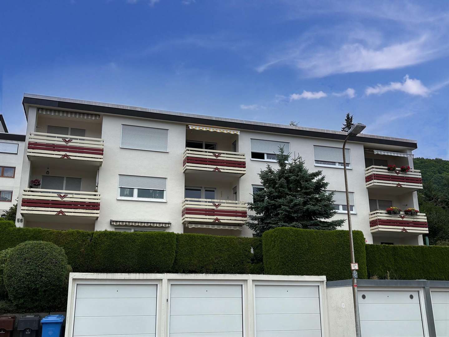 Strassenansicht Strassenansicht - Etagenwohnung in 72458 Albstadt mit 52m² kaufen