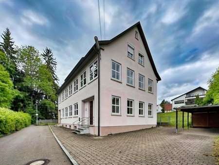 Außenansicht Außenansicht - Mehrfamilienhaus in 72336 Balingen mit 98m² kaufen