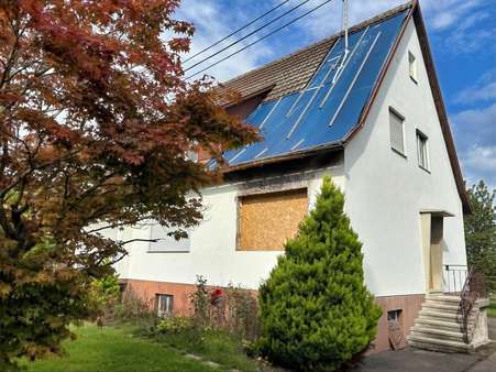 Außenansicht Außenansicht - Einfamilienhaus in 72336 Balingen mit 165m² kaufen