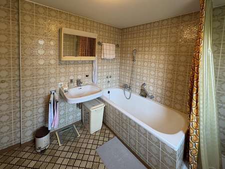 Badezimmer - Bauernhaus in 72351 Geislingen mit 109m² kaufen