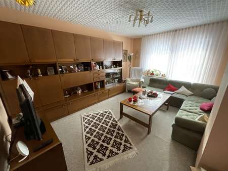 Wohnzimmer 1. OG - Doppelhaushälfte in 72458 Albstadt mit 170m² kaufen