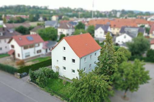 Außenansicht - Zweifamilienhaus in 72379 Hechingen mit 160m² kaufen