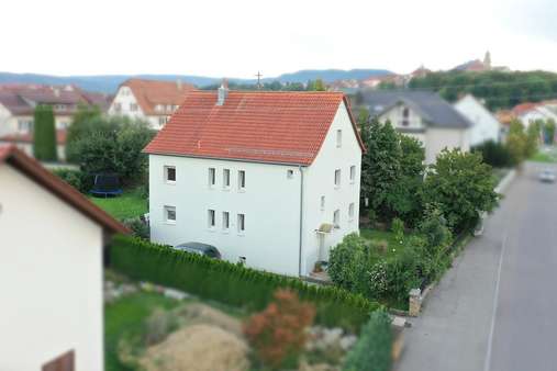 Außenansicht - Zweifamilienhaus in 72379 Hechingen mit 160m² kaufen