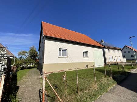 Außenansicht - Einfamilienhaus in 72336 Balingen mit 68m² kaufen