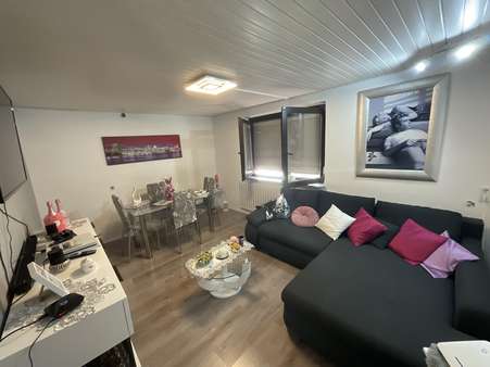 Wohnzimmer EG - Doppelhaushälfte in 72475 Bitz mit 65m² kaufen
