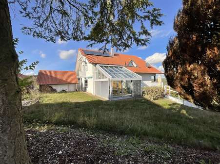 Außenansicht - Einfamilienhaus in 72510 Stetten mit 246m² kaufen