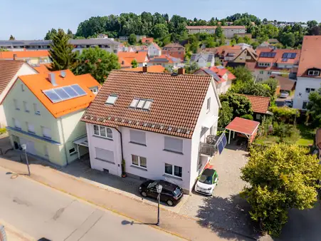 Mehrfamilienhaus mit 3 Wohnungen im Stadtkern von Ochsenhausen!