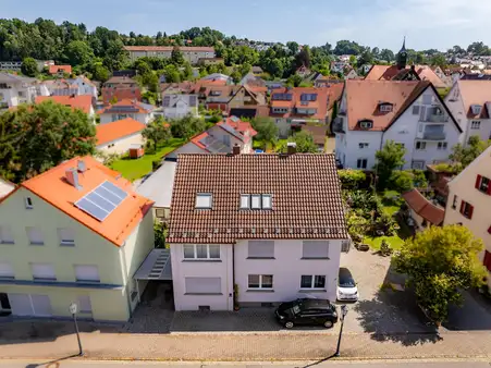 Mehrfamilienhaus mit 3 Wohnungen im Stadtkern von Ochsenhausen!