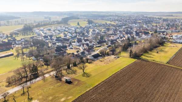 Drohnenaufnahme Drohnenaufnahme - Grundstück in 88433 Schemmerhofen mit 668m² kaufen